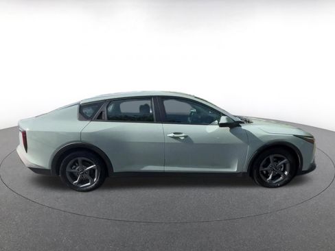 Used 2025 Kia K4 FWD image 16