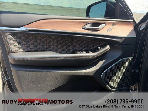 Used 2023 Jeep Grand Cherokee Summit w/ Adv Protech Group IV AWD/4WD image 10