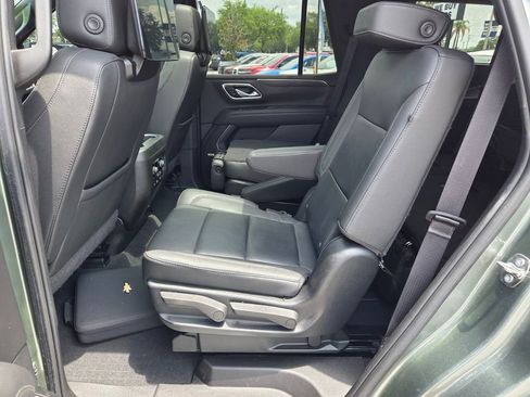 Used 2024 Chevrolet Tahoe Z71 w/ Luxury Package AWD/4WD image 9