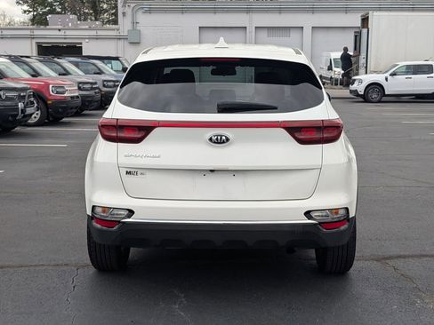 Used 2020 Kia Sportage LX image 8