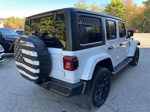 Used 2023 Jeep Wrangler Unlimited Sahara w/ Cold Weather Group image 5