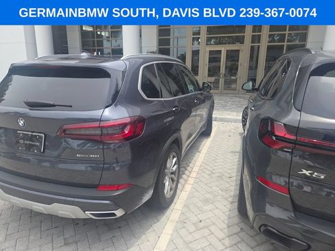 Used 2022 BMW X5 sDrive40i w/ Luxury Seating Package RWD image 9