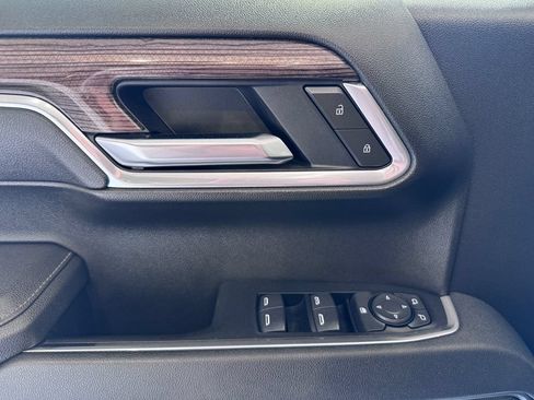 Certified 2025 Chevrolet Silverado 1500 RST w/ Convenience Package II AWD/4WD image 29