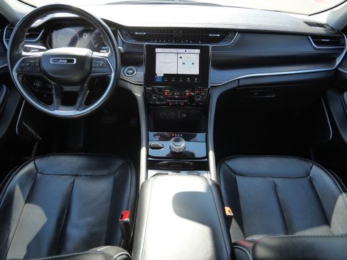 Used 2021 Jeep Grand Cherokee L Limited image 10