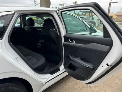 Used 2023 Kia K5 LXS FWD image 26