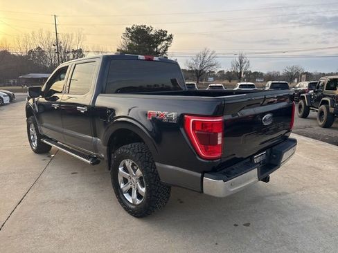 Used 2022 Ford F150 XLT w/ Equipment Group 302A High image 4