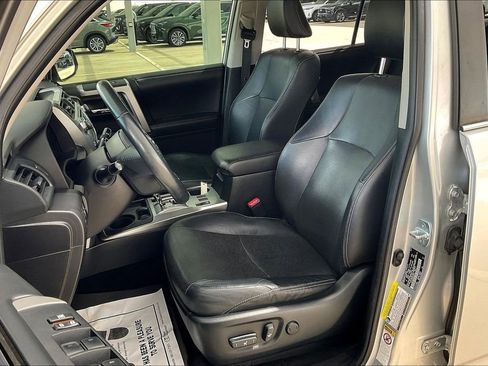 Used 2017 Toyota 4Runner Limited image 27