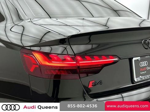 Used 2023 Audi S4 Premium Plus w/ Premium Plus Package AWD/4WD image 10