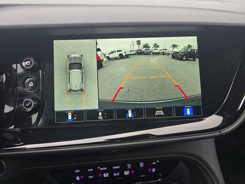 Used 2022 Buick Envision Avenir w/ Technology Package II image 22