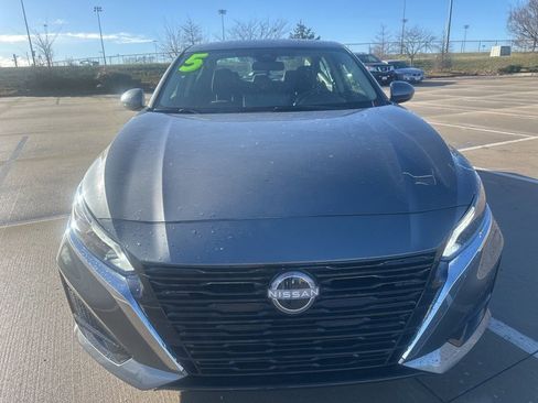 New 2025 Nissan Altima 2.5 SV w/ SV Special Edition Package image 2