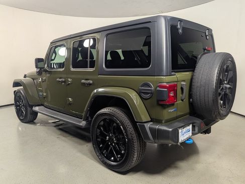 Used 2023 Jeep Wrangler Unlimited Sahara AWD/4WD image 6