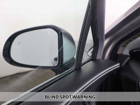 Used 2022 Hyundai Santa Fe Limited image 8