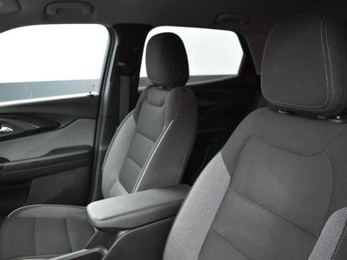 Used 2022 Chevrolet TrailBlazer LT w/ LPO, Blackout Package image 10