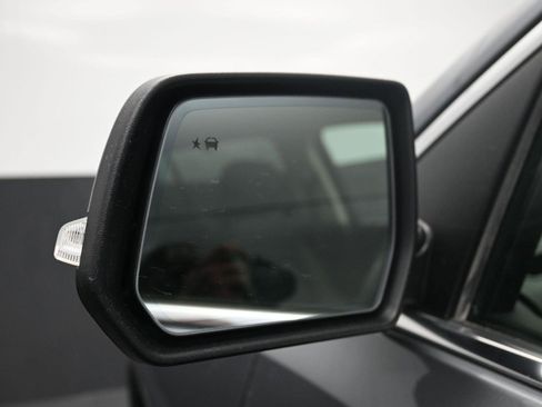 Used 2021 GMC Acadia Denali w/ Denali Ultimate Package image 23