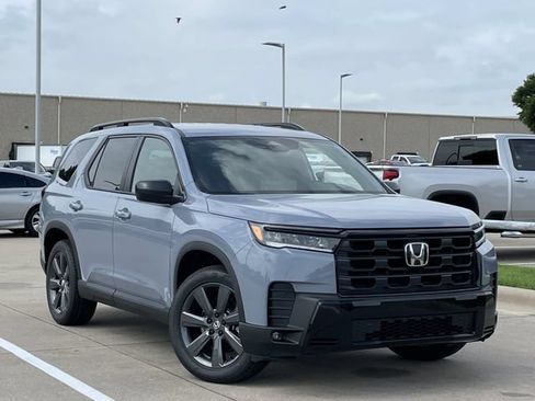 New 2026 Honda Pilot Sport image 2