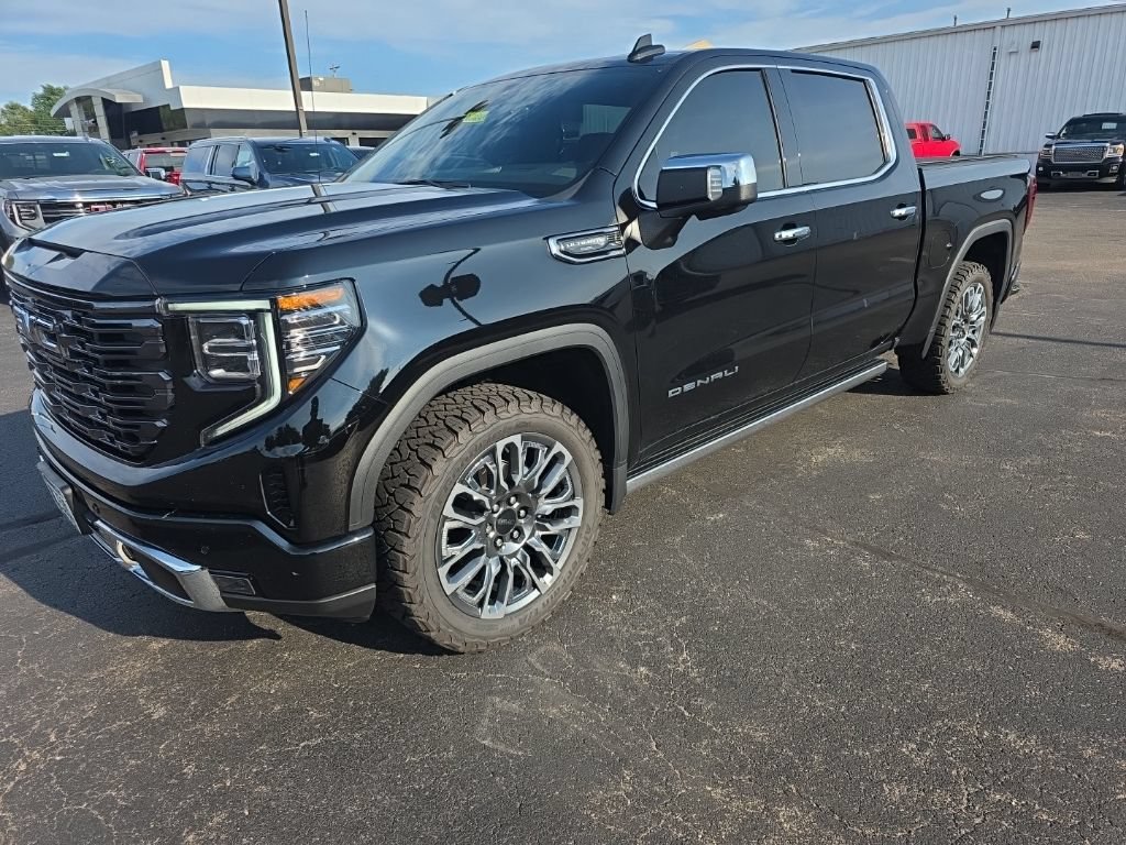 Used 2025 GMC Sierra 1500 Denali Ultimate AWD/4WD image 2