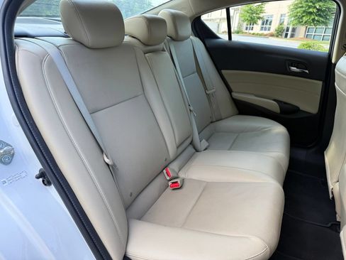 Used 2017 Acura ILX FWD image 43