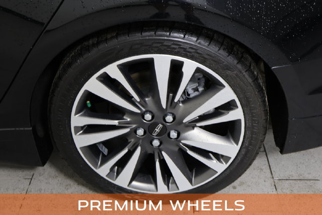 Used 2017 Lincoln MKZ Reserve w/ Climate Package FWD image 12