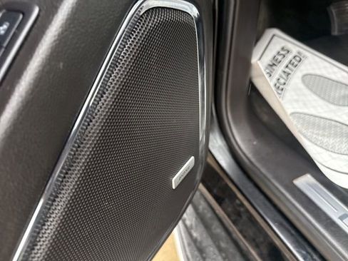 Used 2016 Chevrolet Suburban LTZ image 33