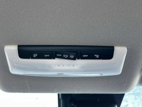 New 2025 Nissan Versa SV w/ Trunk Package image 37