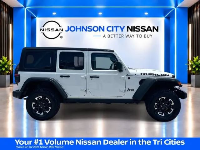 Used 2025 Jeep Wrangler Unlimited Rubicon AWD/4WD image 3