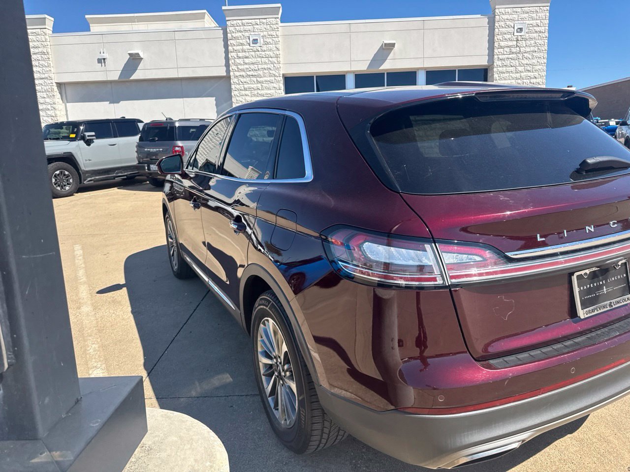 Used 2020 Lincoln Nautilus Reserve w/ Cargo Utility Package AWD/4WD image 6