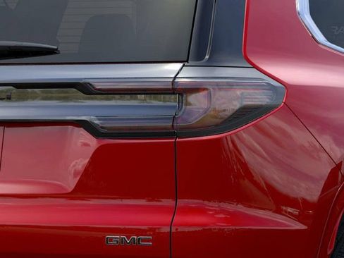 New 2026 GMC Acadia Denali Ultimate FWD image 11