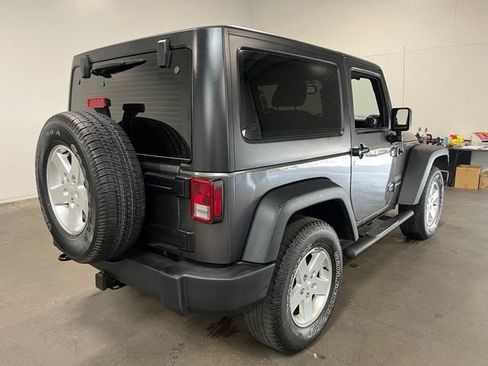 Used 2016 Jeep Wrangler Sport w/ Quick Order Package 24S AWD/4WD image 3