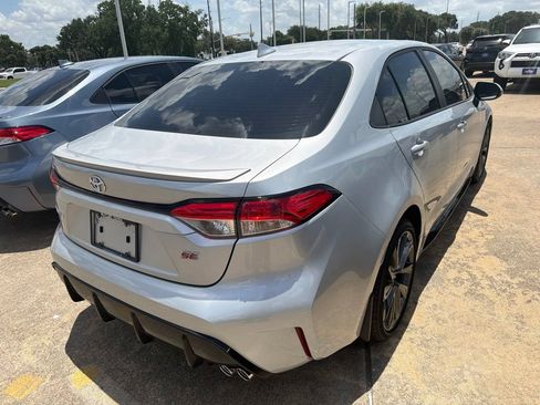 Used 2026 Toyota Corolla SE FWD image 5