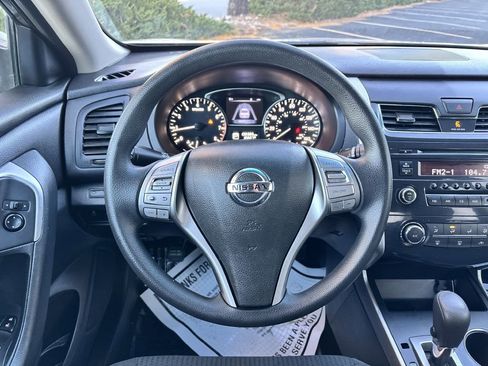 Used 2015 Nissan Altima 2.5 S w/ Power Driver Seat Package image 21