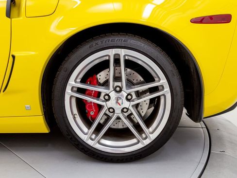 Used 2007 Chevrolet Corvette Z06 w/ Preferred Equipment Group image 21