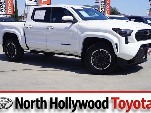 Used 2024 Toyota Tacoma TRD Sport w/ TRD Sport Upgrade Package AWD/4WD image 1