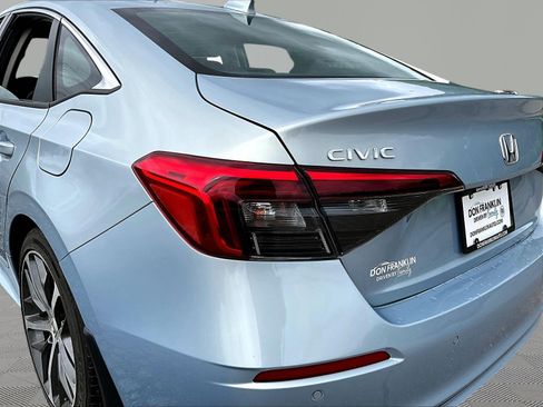 Used 2022 Honda Civic Touring image 22