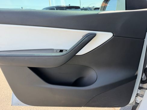 Used 2020 Tesla Model Y Long Range AWD/4WD image 12