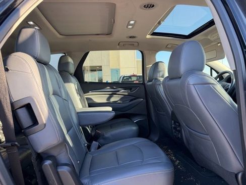 Used 2021 Buick Enclave Essence w/ Sound and Sites Package image 10