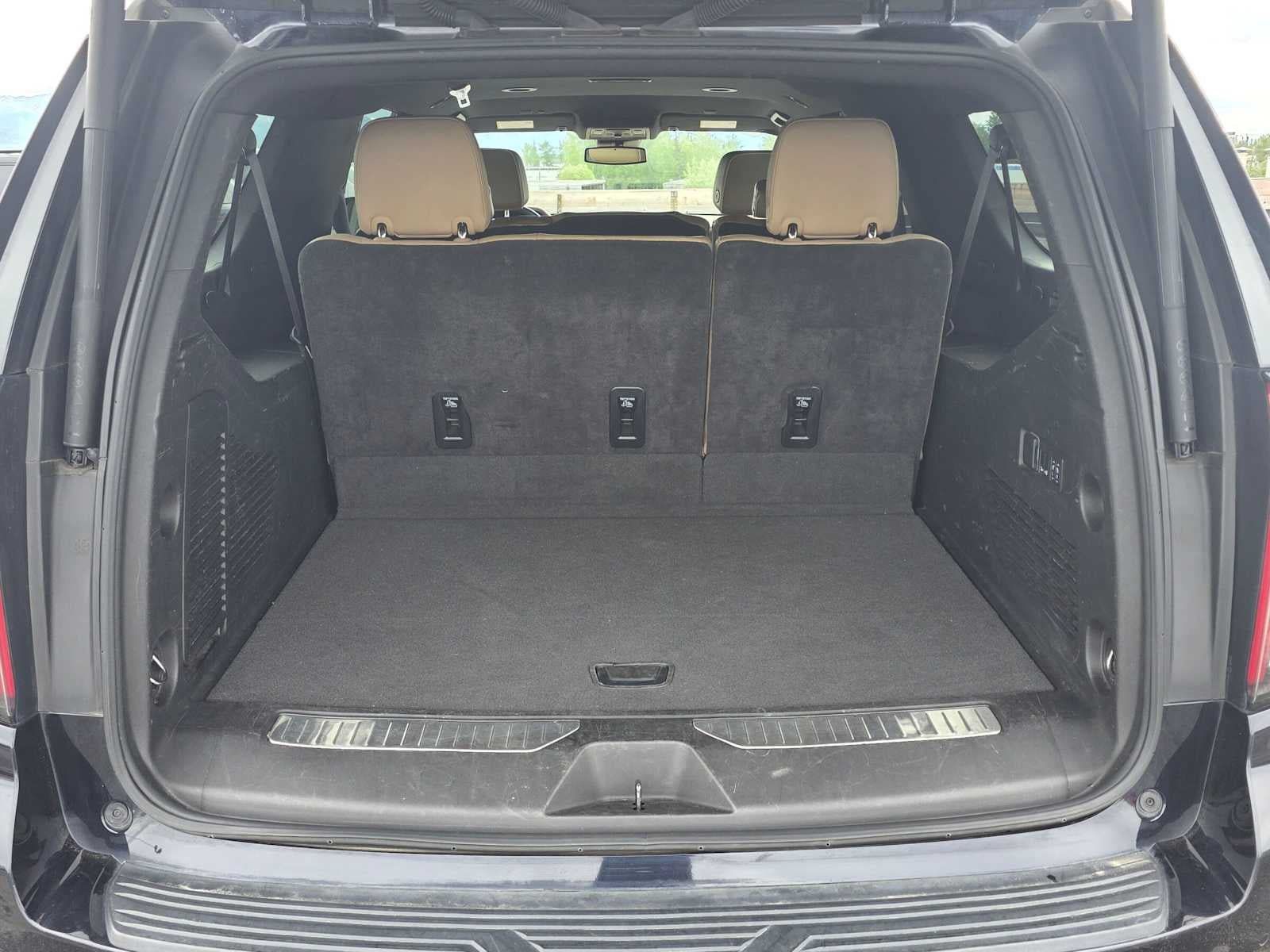 Certified 2024 Chevrolet Suburban Premier AWD/4WD image 13