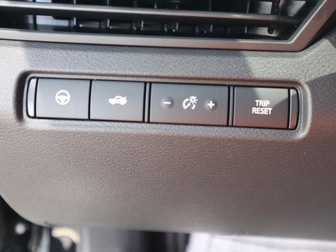 Used 2025 Nissan Altima 2.5 SL image 37