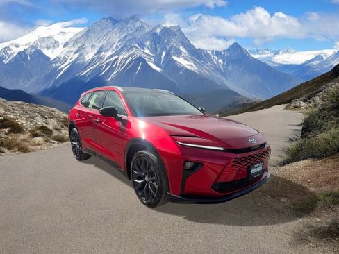 Certified 2025 Toyota Crown Signia image 7