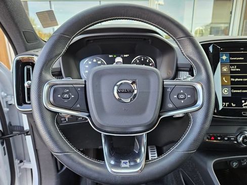 Used 2019 Volvo XC40 T5 R-Design AWD/4WD image 22