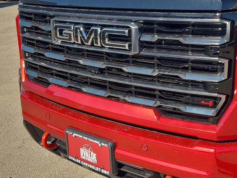 New 2026 GMC Sierra 2500 AT4 w/ AT4 Premium Plus Package image 32