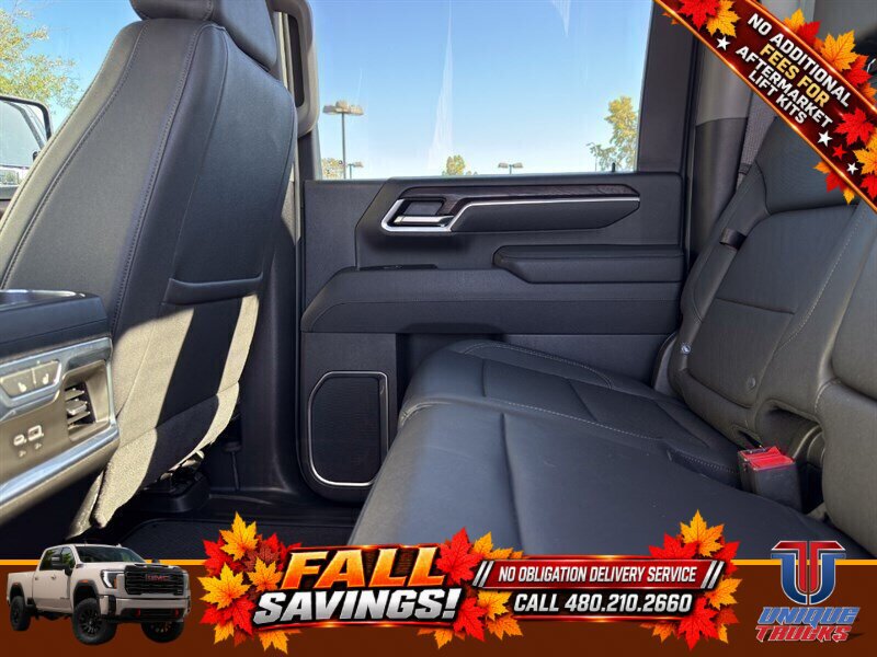 Used 2025 GMC Sierra 2500 SLT w/ SLT Premium Package AWD/4WD image 23