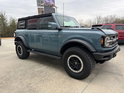 Used 2021 Ford Bronco Outer Banks w/ Sasquatch Package image 14