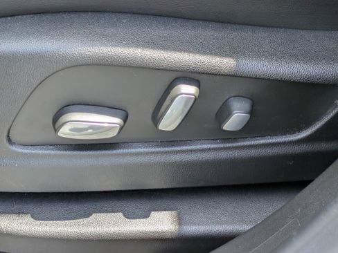 Certified 2023 Cadillac XT5 Premium Luxury AWD/4WD image 18