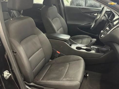 Used 2021 Chevrolet Malibu LT FWD image 27