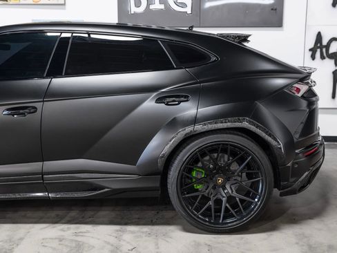 Used 2020 Lamborghini Urus image 12