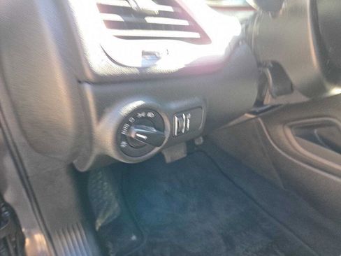 Used 2015 Dodge Dart SXT image 28