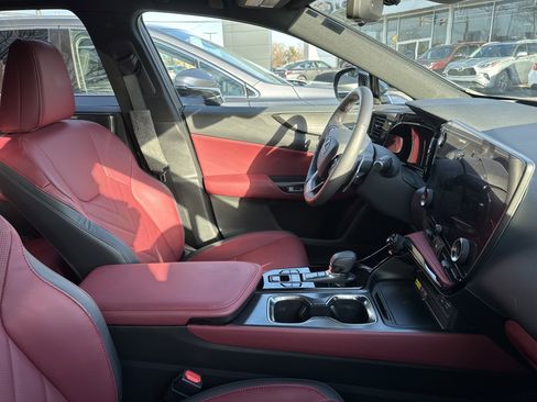 Used 2024 Lexus NX 350 AWD w/ Vision Package image 11