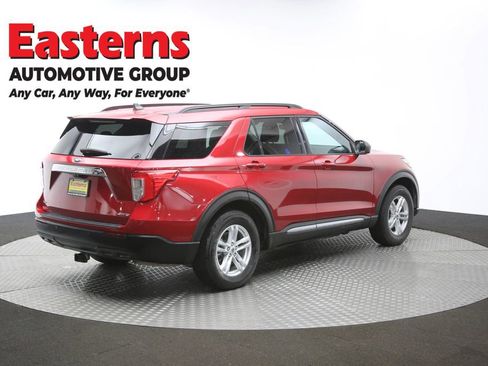 Used 2021 Ford Explorer XLT image 41
