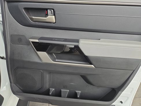 Used 2024 Toyota Tundra Limited image 26