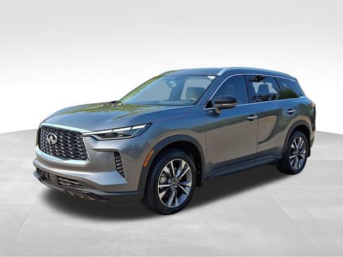 Used 2024 INFINITI QX60 Luxe FWD image 3